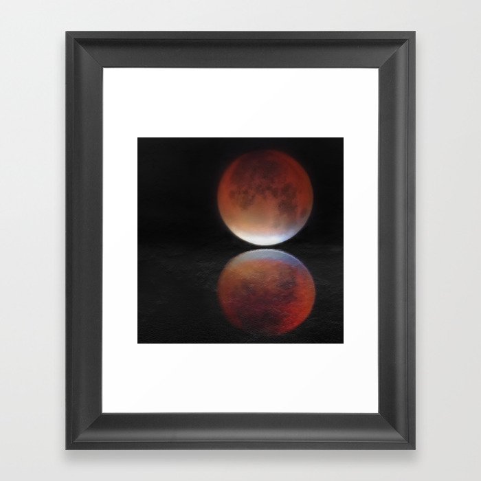Super blood moon Framed Art Print