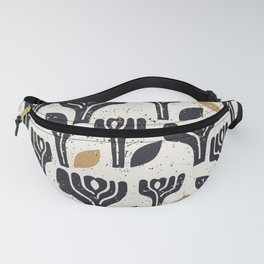 Scandinavian trees vintage structur Fanny Pack