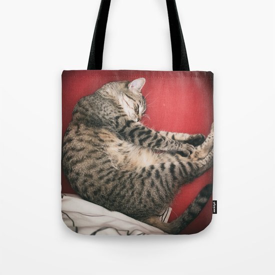 The cat red Tote Bag
