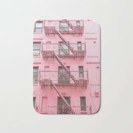 Pink Soho NYC Badematte | Urban, Pinkbuildings, Newyork, Manhattan, Travel, Colorfulbuildings, Taravorhes, Soho, Architecture, Building 