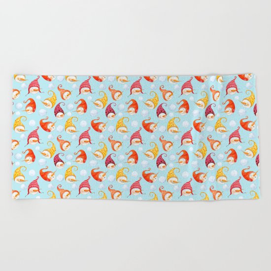 Merry christmas- happy wintertime! Beautiful little snowman pattern Beach Towel