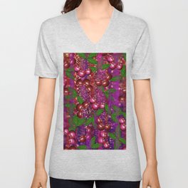 Delicioso glitter lilás cerejas moda Discotech, art by Miguel Matos Official    V Neck T Shirt