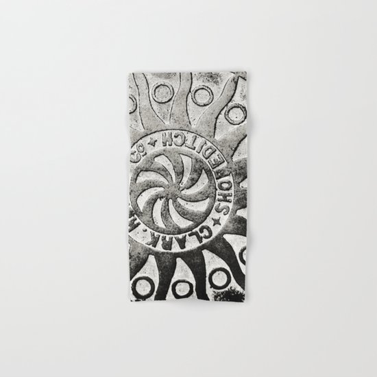 Manhole Cover 4 Hand & Bath Towel