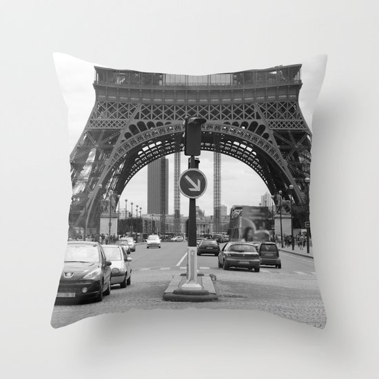 Paris transport Throw Pillow