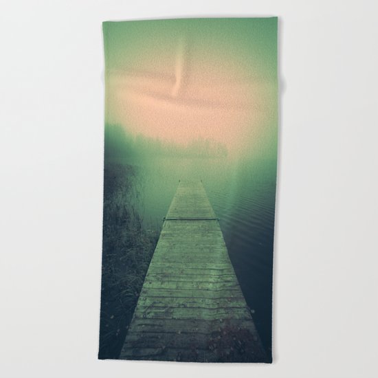 Drowning echoes Beach Towel