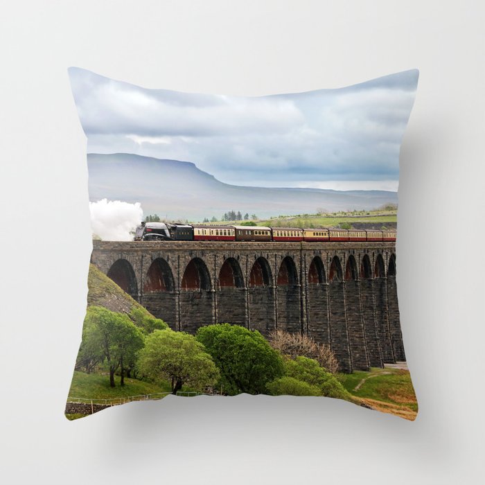 4498 Sir Nigel Gresley #1 Throw Pillow