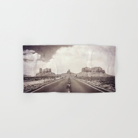 Road to the Giants Hand & Bath Towel