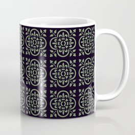 Art Deco Style Fleur De Lis Pattern Green On Black Coffee Mug
