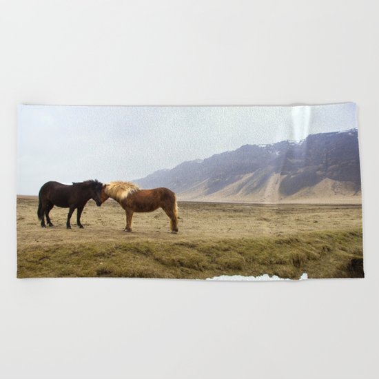 Never give me up Beach Towel