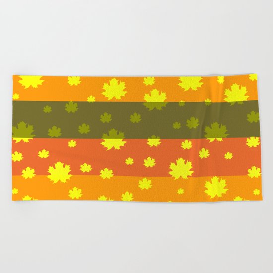 Golden autumn leaves Beach Towel