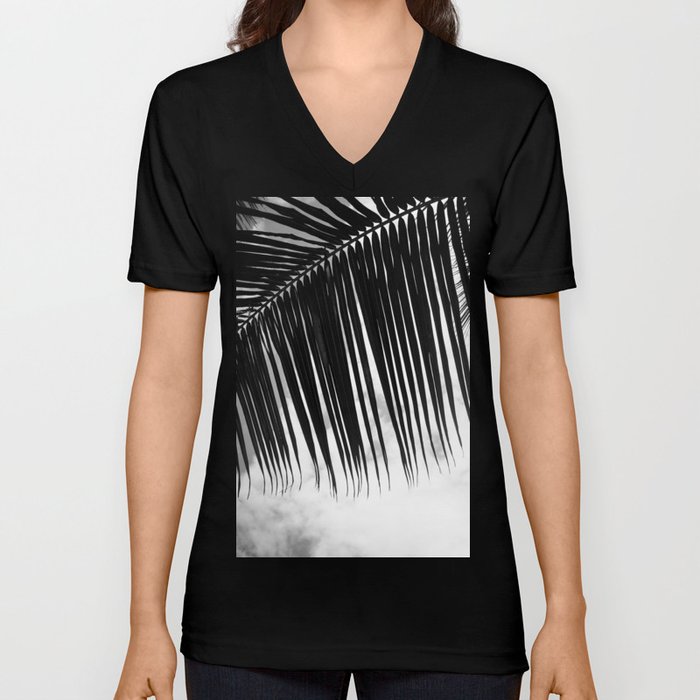 maui paradise palms hawaii monochrome V Neck T Shirt