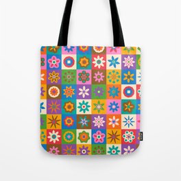 MATCH THE FLOWERS BOHO QUILT PATTERN Tote Bag