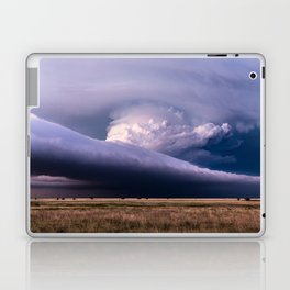 Wing Span - Supercell Thunderstorm Spans Horizon on Stormy Spring Evening in Texas Laptop Skin