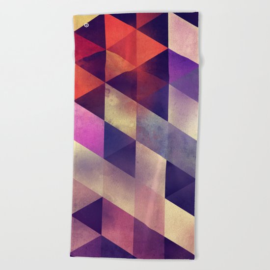 byd bryyk Beach Towel