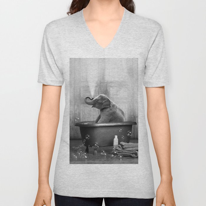 Elephant in Vintage Bathtub V Neck T Shirt