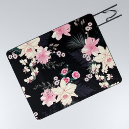 Beautiful Vintage Black Floral Pattern Picnic Blanket
