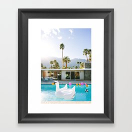 Palm Springs Swan Pool Gerahmter Kunstdruck