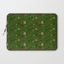Ladybug and Floral Seamless Pattern on Green Background Laptop Sleeve