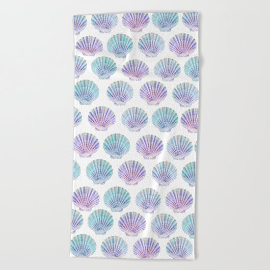 iridescent shells pattern Beach Towel