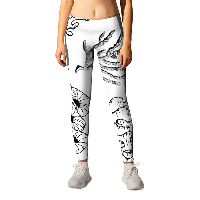 Corals Pattern Black and White Leggings