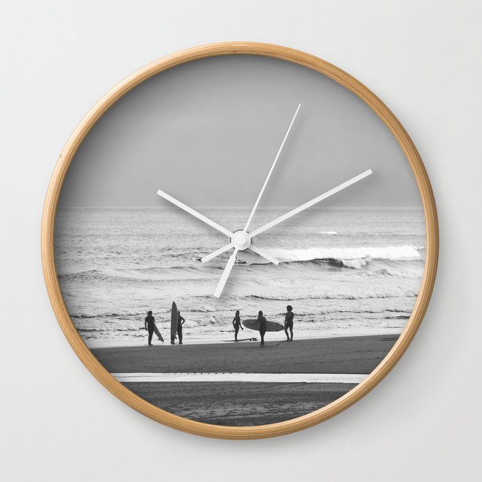 Before surfing Wall Clock