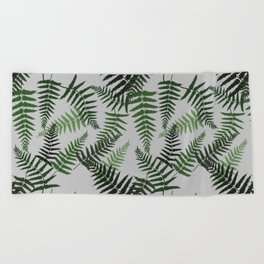 Fern Leaf Pattern on Light Grey Background Beach Towel