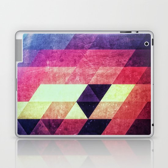 dystryssd bryyyts Laptop & iPad Skin