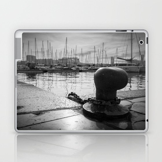 Mooring post at french harbor Laptop & iPad Skin