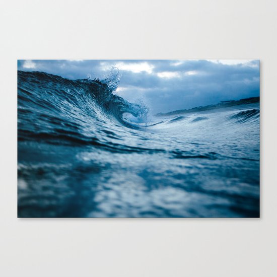 Wave 5 Canvas Print
