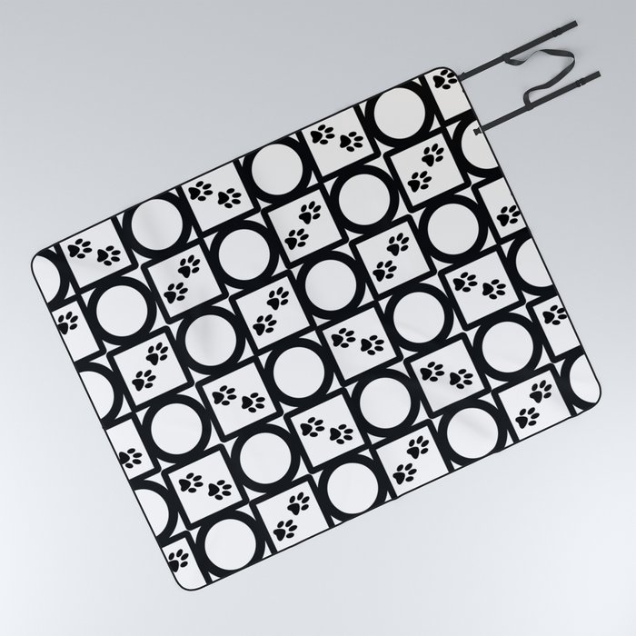 Black and White Geometric Paw Pattern Picnic Blanket
