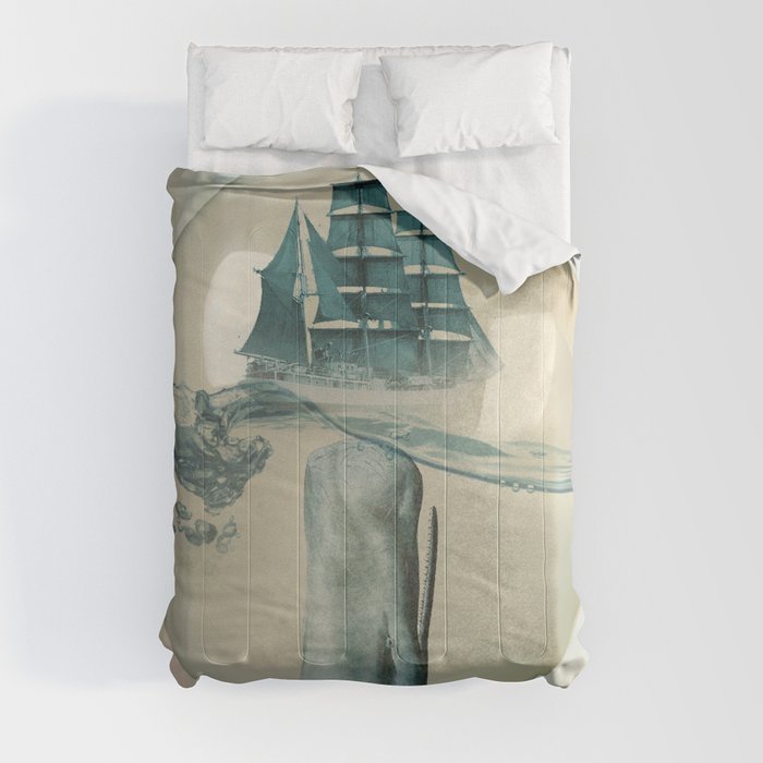 The Battle - Captain Ahab and Moby Dick Comforter