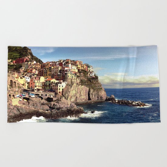 manarola, cinque terre. Beach Towel