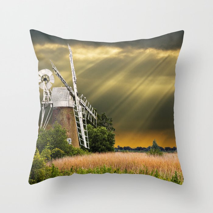 windmill with sunbeams Throw Pillow