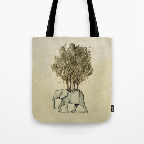 Carrying the Νature Tote Bag