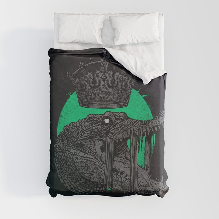 Down in the limbs, an eye on everything. Duvet Cover