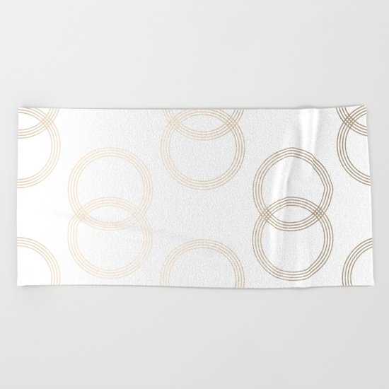 Simply Infinity Link in White Gold Sands on White Beach Towel