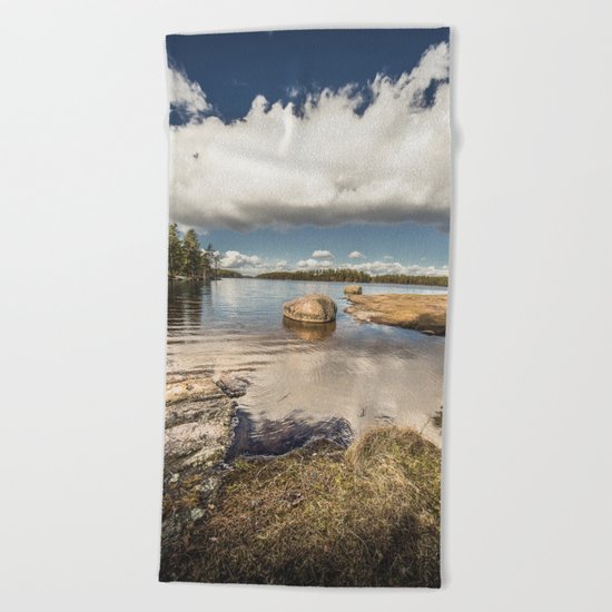 Dip my toes Beach Towel