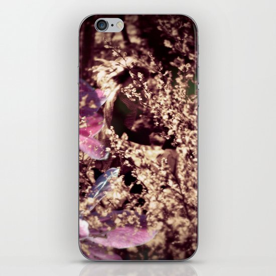 Playing iPhone & iPod Skin