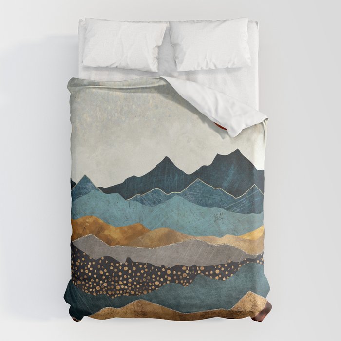 Amber Dusk Bettbezug | Graphic-design, Digital, Aquarell, Amber, Landscape, Natur, Berge, Hills, Gold, Copper