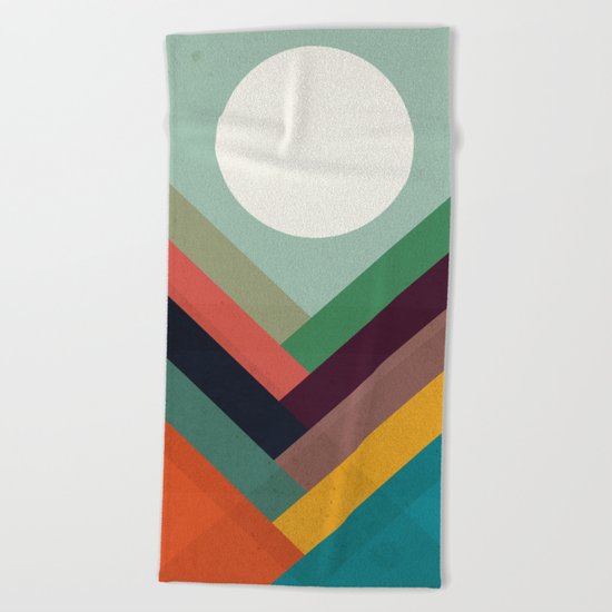 Rows of valleys Beach Towel