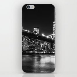 Brooklyn Bridge and Manhattan skyline in New York City black and white iPhone Skin