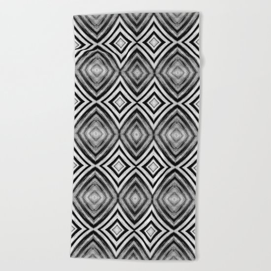 Black White Diamond Pattern Beach Towel
