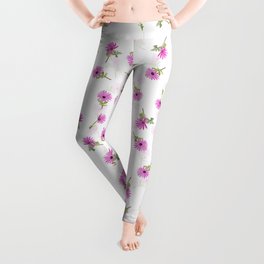 Beautiful Lavender Purple Daisy Flower Design Leggings