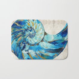 Tropical Blue Beach Art - Nautilus Shell Bleu 2 - Sharon Cummings Badematte