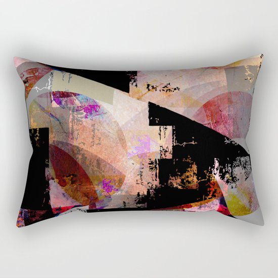 form idable Rectangular Pillow