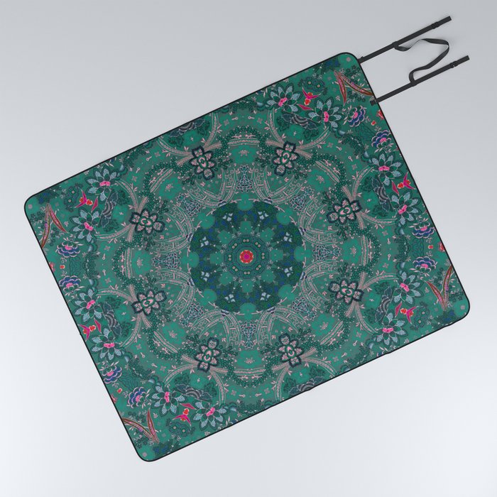 Green Moroccan Flowers Antique Picnic Blanket