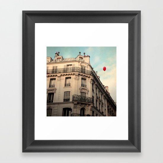 Balloon Rouge Framed Art Print