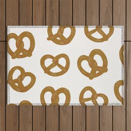 Pretzel Pattern – White Outdoor Rug