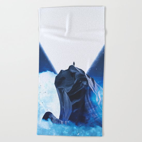 Licht Beach Towel
