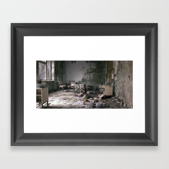 Chernobyl - дім Framed Art Print